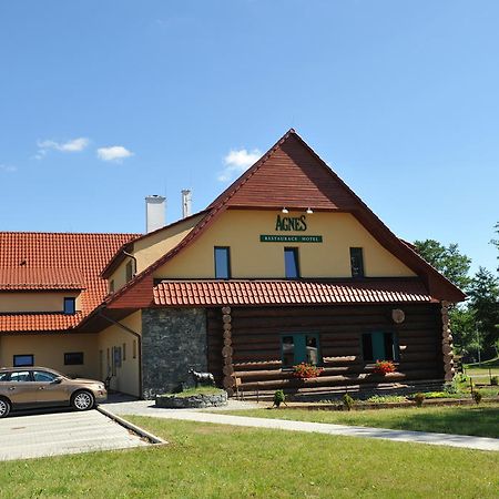 Hotel Agnes Bohdaneč Exterior foto